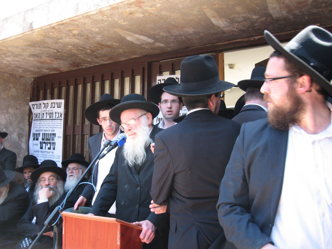 ישיבת "קול תורה" נפרדה מהגרי"י נויבירט זצ"ל • תמונות