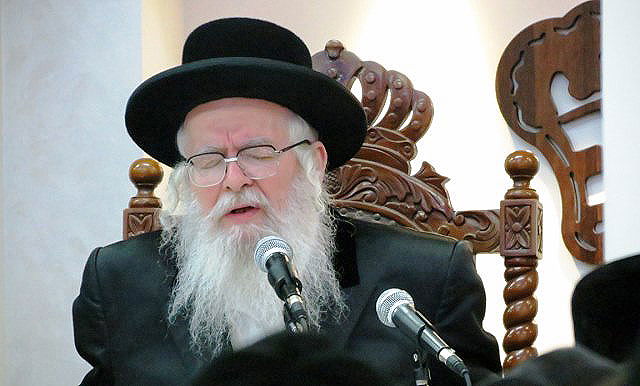 הצדיק מיבנאל במעמד