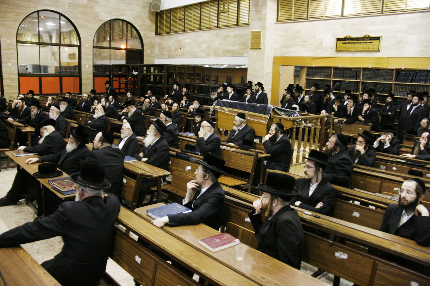 יארצייט בסערט ויז'ניץ • גלריה