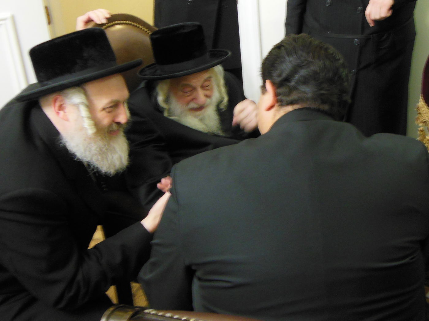 אריק ג'סלגאדו נפגש עם הרבי מסקולען: אתייצב לצד הקהילה היהודית