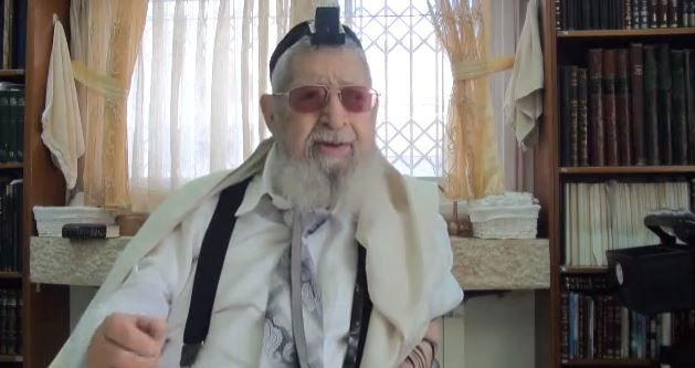 מרן הגר"ע יוסף ביום שישי האחרון