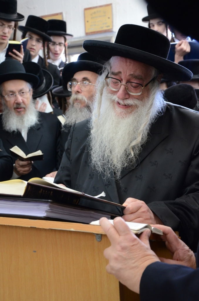 צאנז: יארצייט לבעל ה"שפע חיים" זי"ע