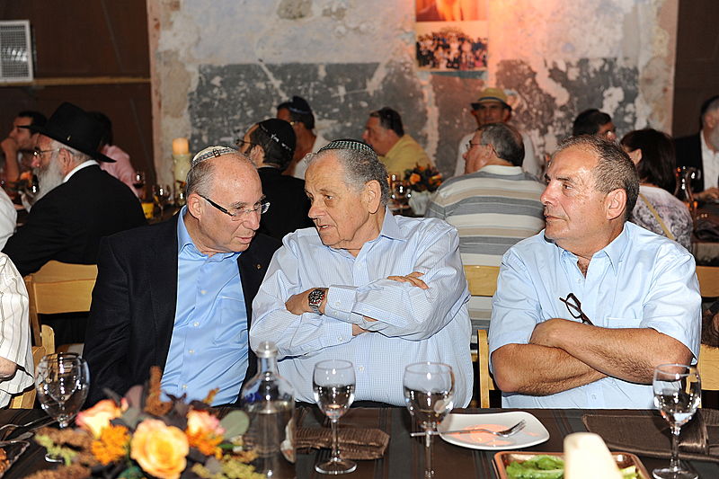 צפו: המונים כיבדו את זכר הקטר המיתולוגי 'מיידנצי'ק'