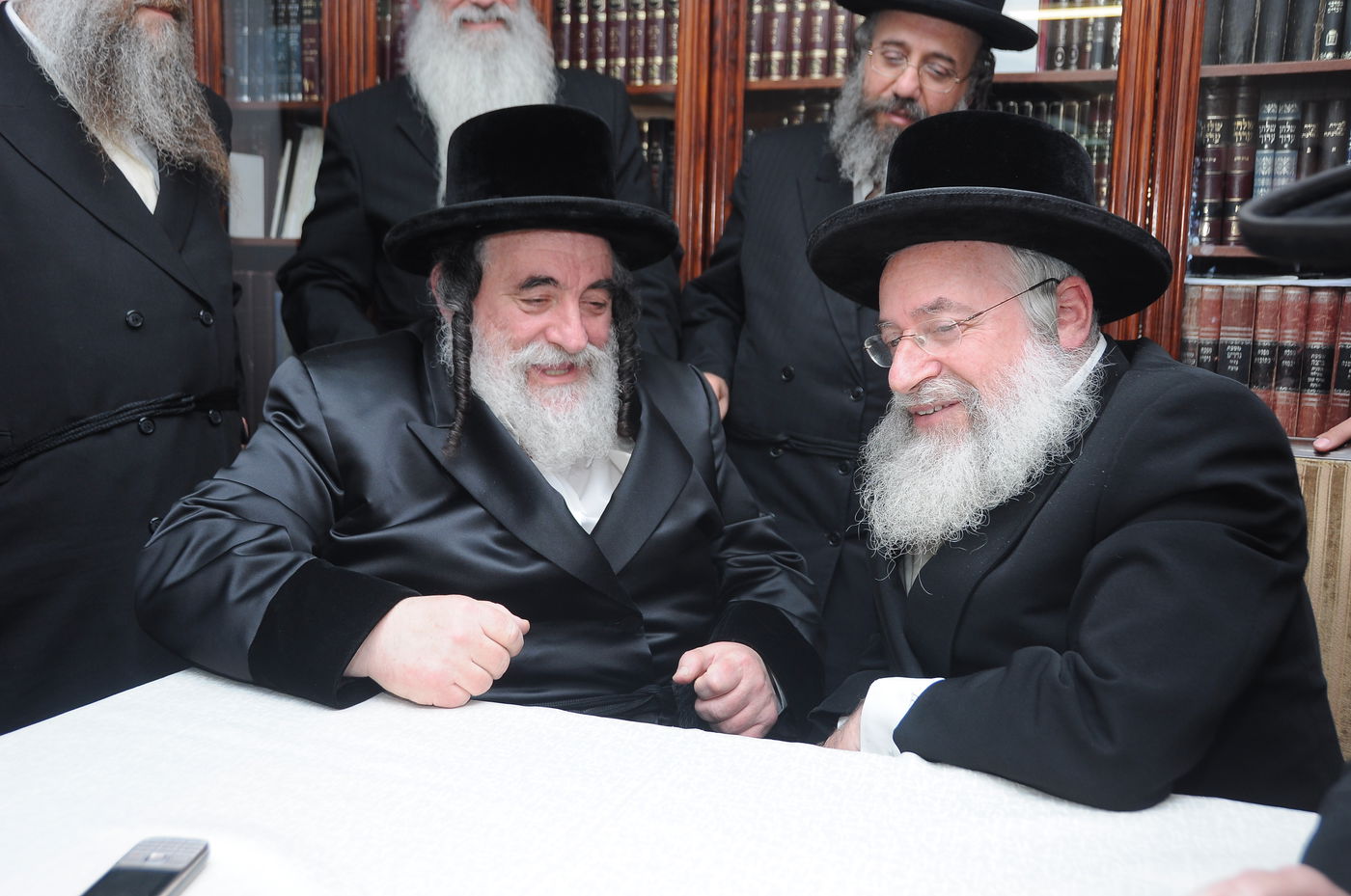 האדמו"ר מויז'ניץ: "להתחזק בלימוד והתמדת התורה"