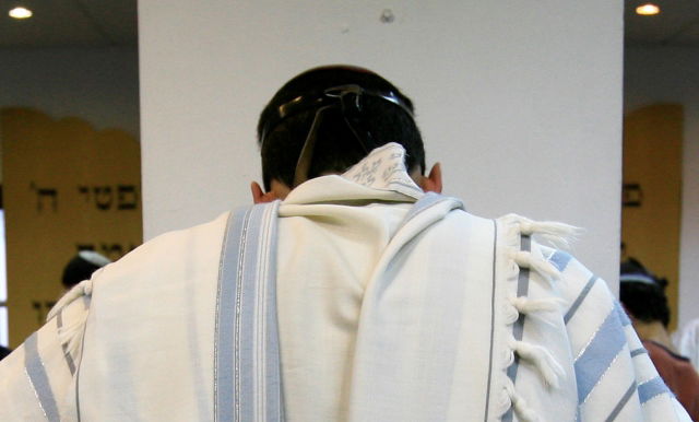 תלמיד ישיבה תובע מאות אלפי שקלים: הותקפתי ולא קיבלתי סיוע