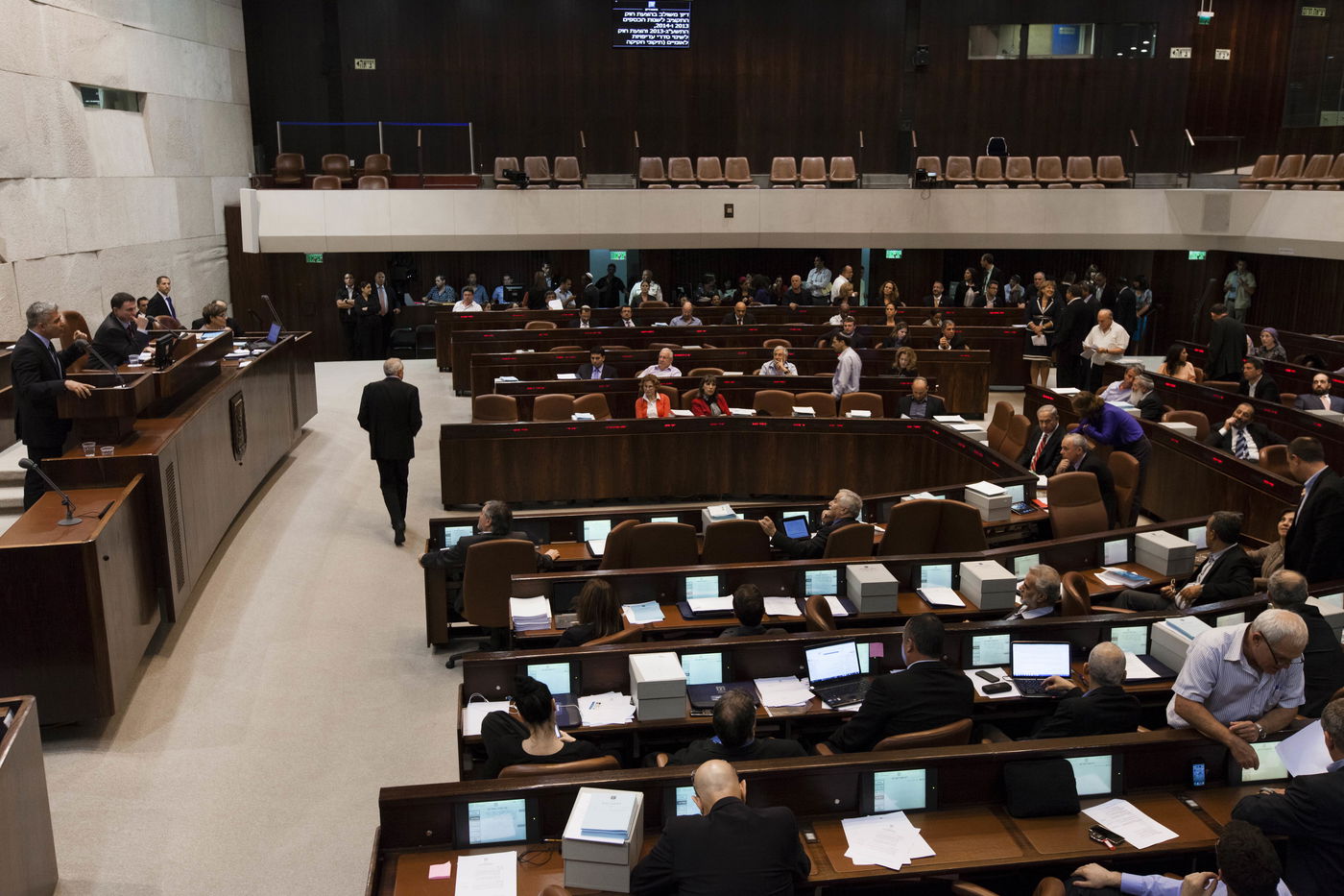 סערה במליאת הכנסת בדיון על התקציב • גלריה