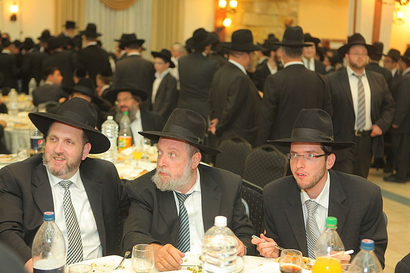 גדולי ישראל רקדו עם החתן שנפצע קשה בתאונת דרכים