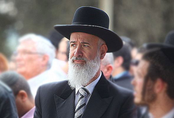 מבוכה ברבנות הראשית. הרב יונה מצגר