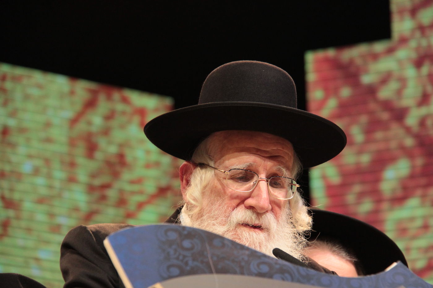 צפו: רבבות סיימו "עירובין" לזכר הגרי"ש אלישיב זצ"ל