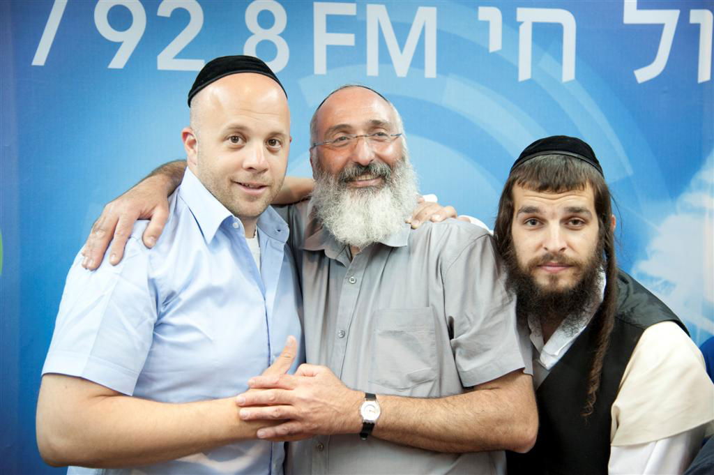 צפו: 'פרחי ישראל' באולפן עם מנחם טוקר