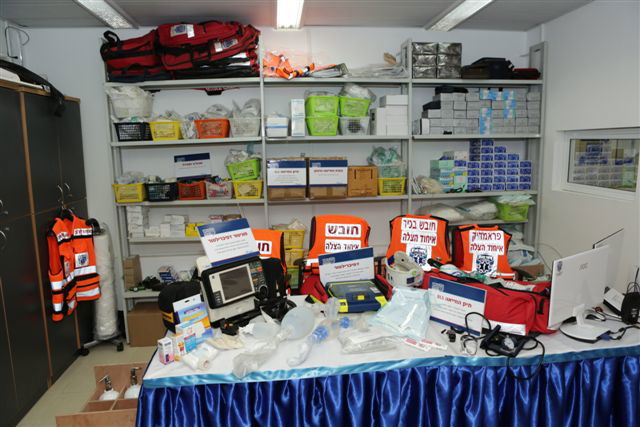 צפו: גדולי ישראל בחנוכת בית 'איחוד הצלה' בבני ברק