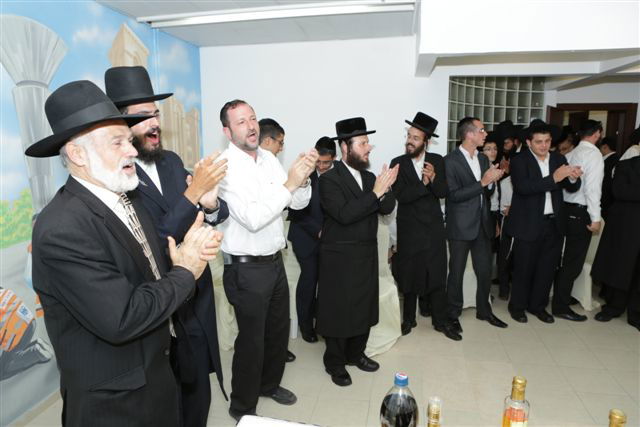 צפו: גדולי ישראל בחנוכת בית 'איחוד הצלה' בבני ברק