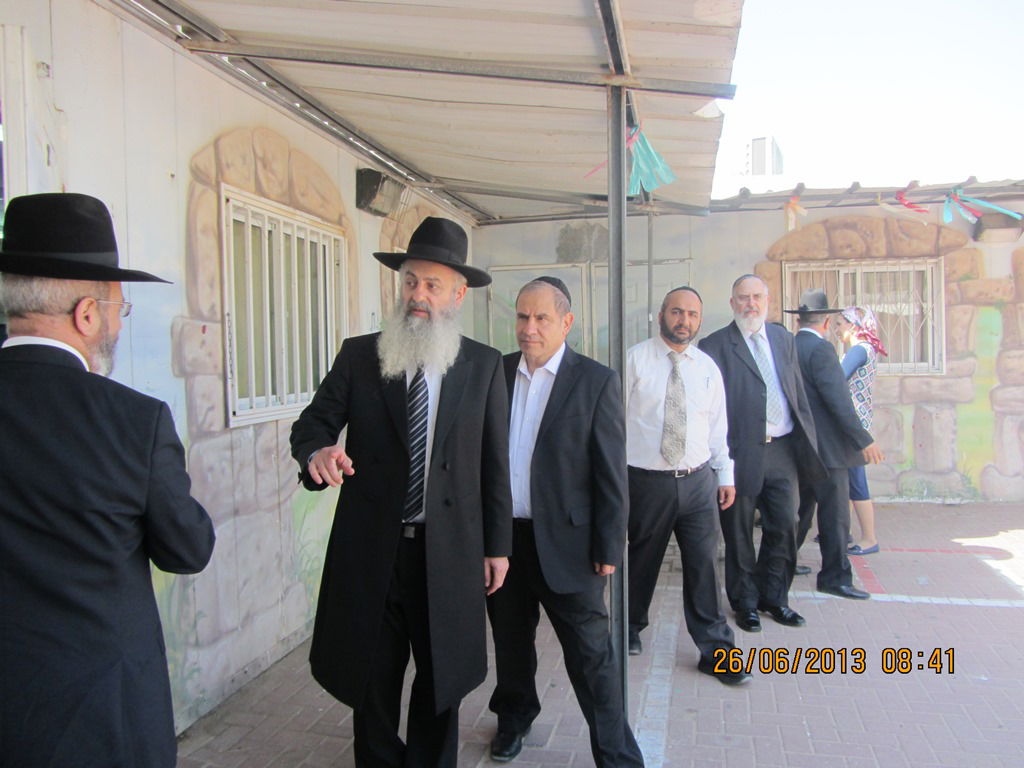 יורד לשטח: מנכ"ל רשת החינוך של ש"ס בסיור עבודה ראשון