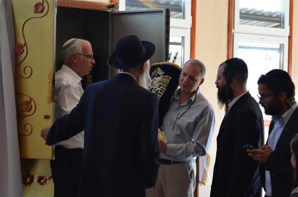 שר הבינוי והשיכון אורי אריאל באומן • תמונות