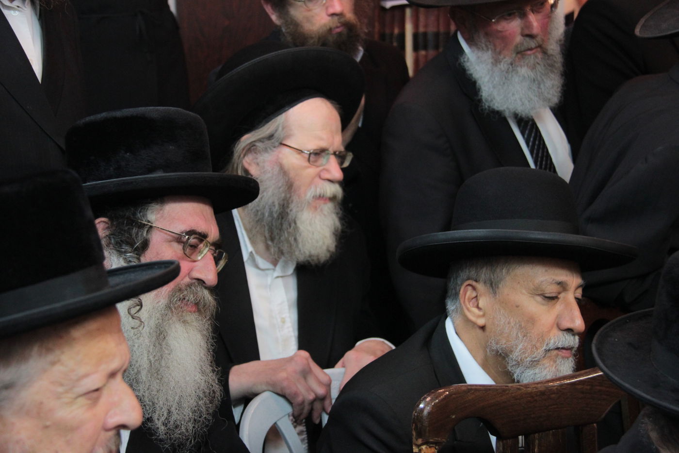 צפו: ניחום אבלים בבית האדמו"ר מסווארן