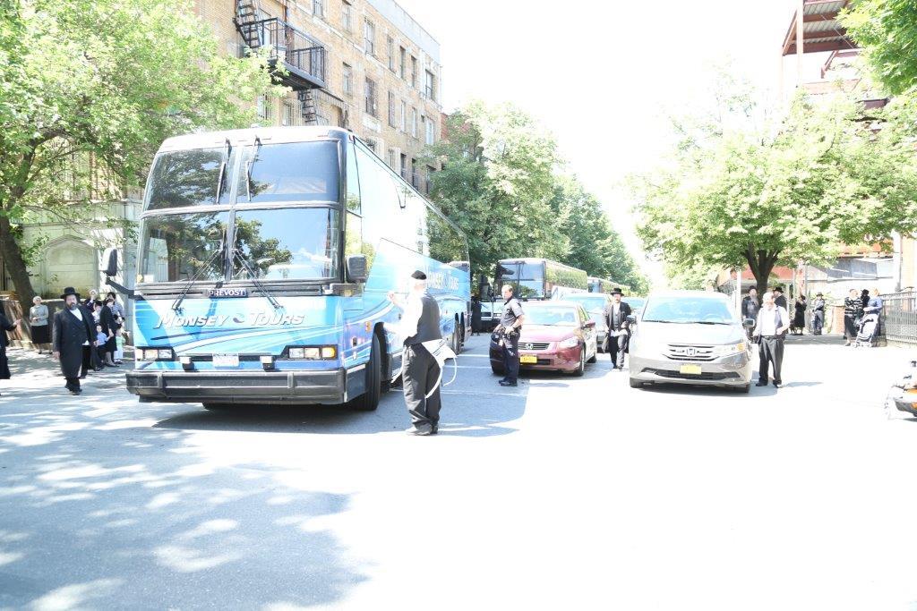 החרדים של אמריקה יוצאים לקאנטרי • גלרית ענק