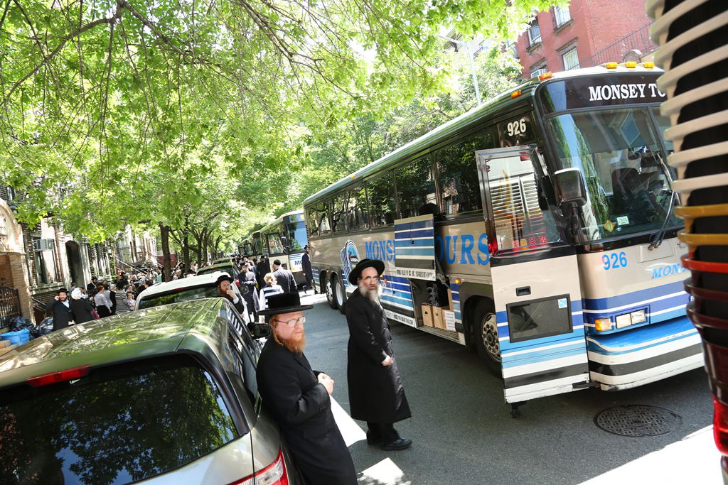 החרדים של אמריקה יוצאים לקאנטרי • גלרית ענק