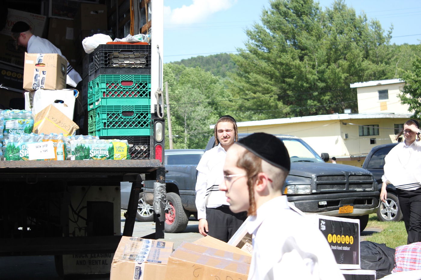 החרדים של אמריקה יוצאים לקאנטרי • גלרית ענק