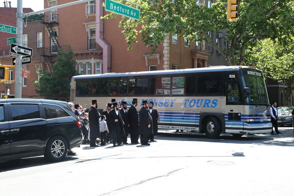 החרדים של אמריקה יוצאים לקאנטרי • גלרית ענק