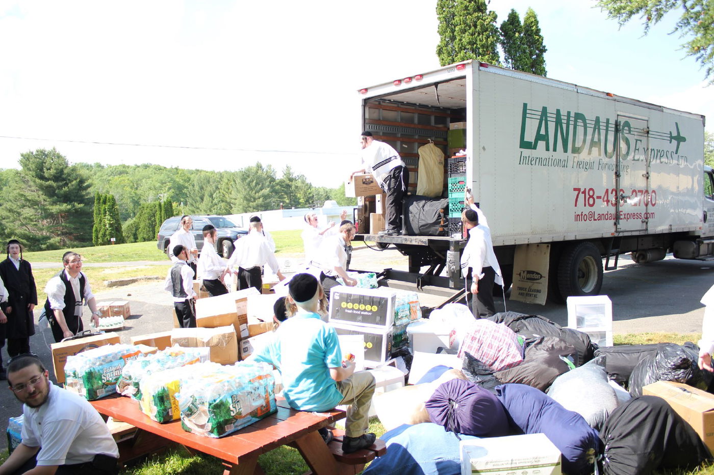 החרדים של אמריקה יוצאים לקאנטרי • גלרית ענק