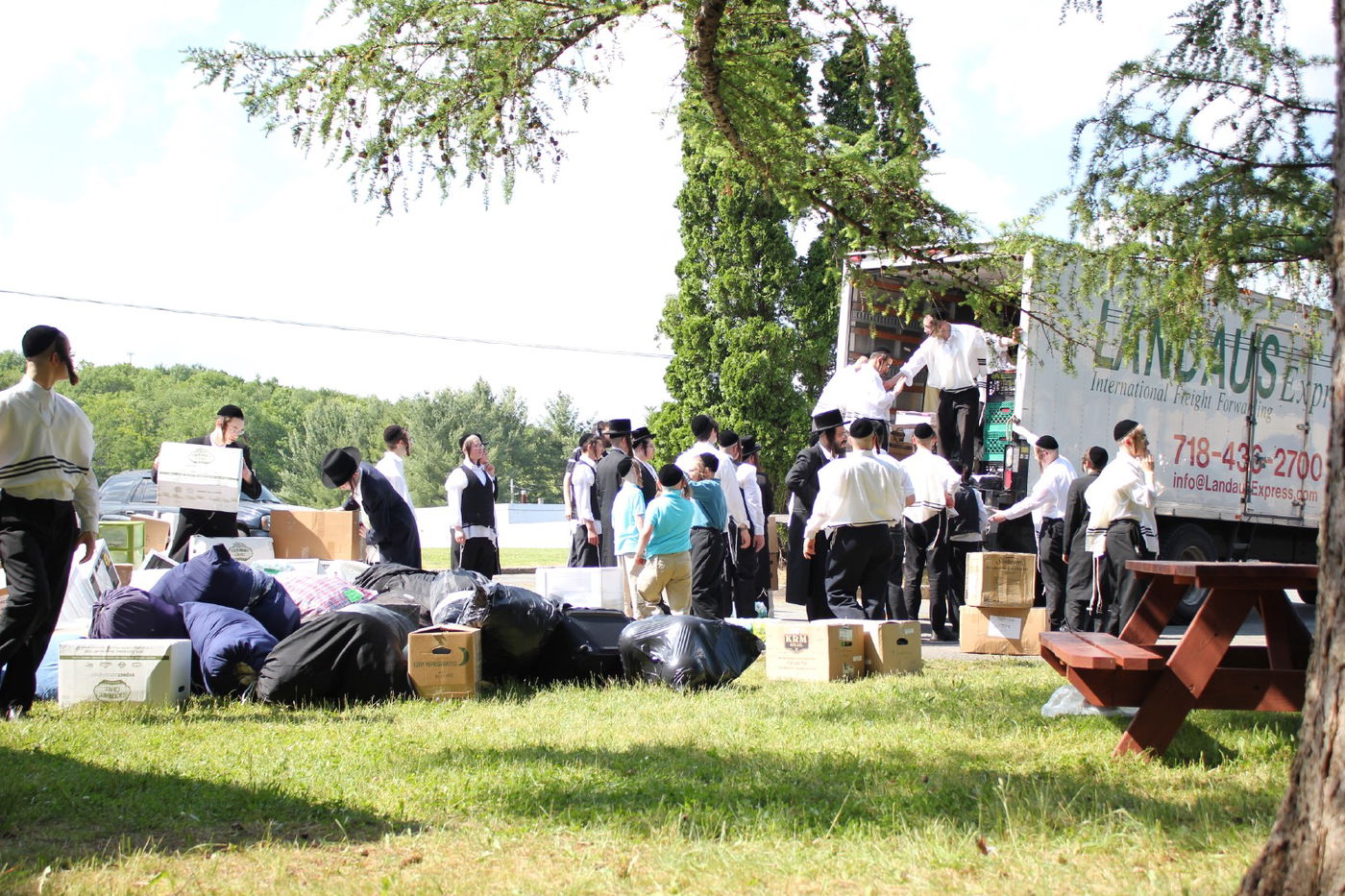 החרדים של אמריקה יוצאים לקאנטרי • גלרית ענק