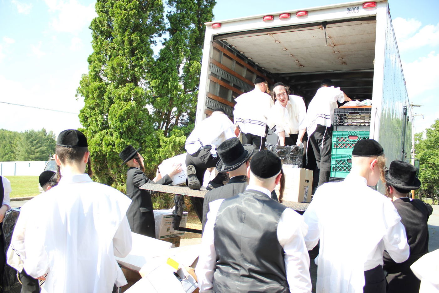 החרדים של אמריקה יוצאים לקאנטרי • גלרית ענק