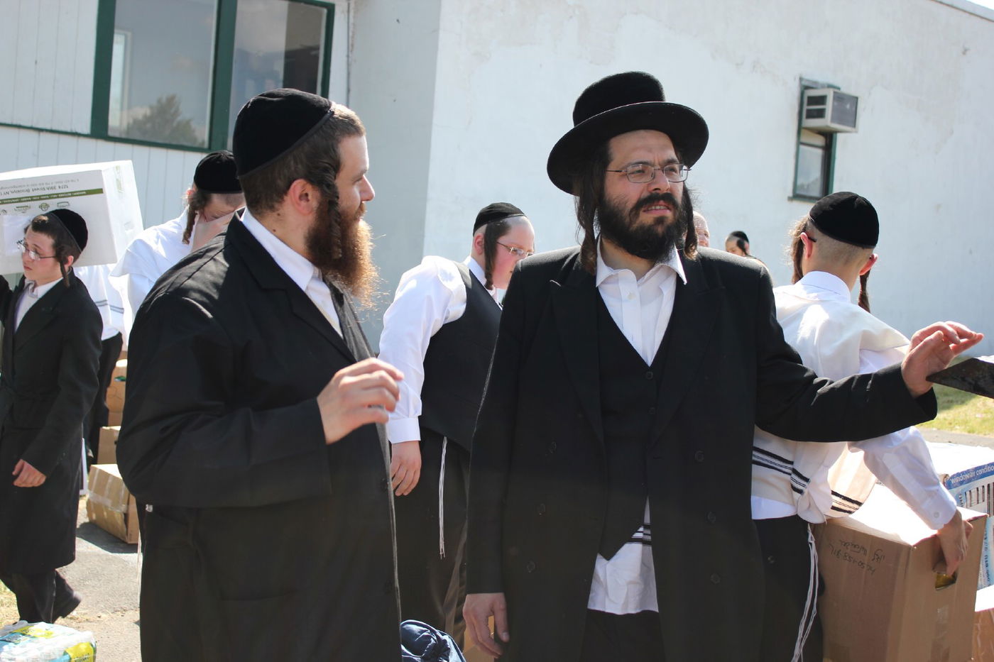 החרדים של אמריקה יוצאים לקאנטרי • גלרית ענק