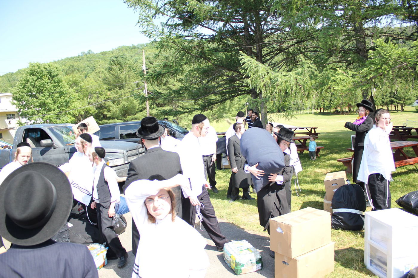 החרדים של אמריקה יוצאים לקאנטרי • גלרית ענק