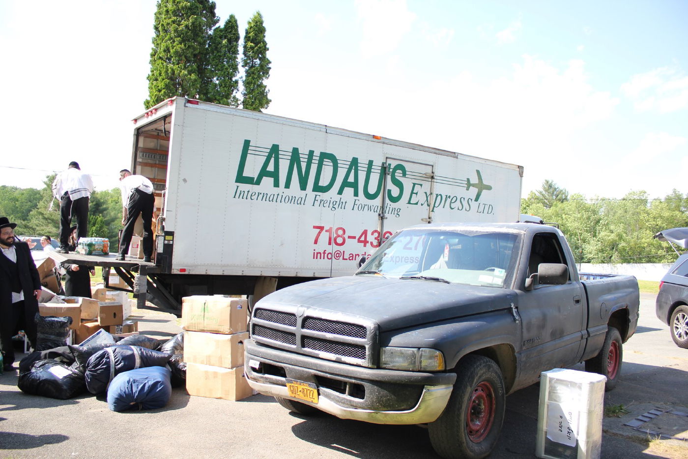 החרדים של אמריקה יוצאים לקאנטרי • גלרית ענק