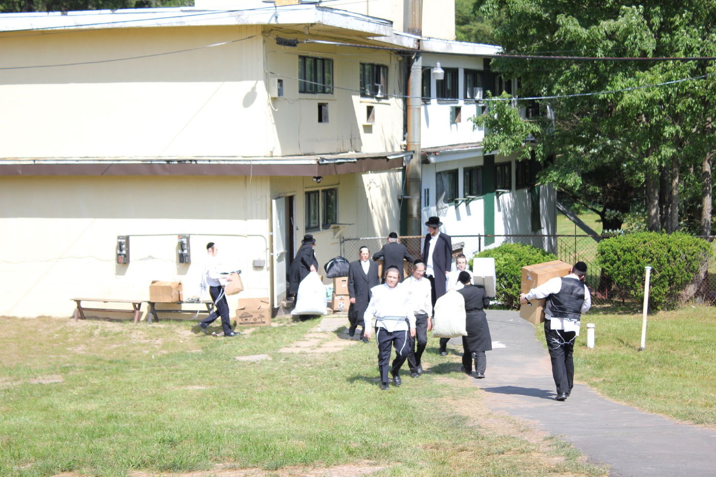 החרדים של אמריקה יוצאים לקאנטרי • גלרית ענק