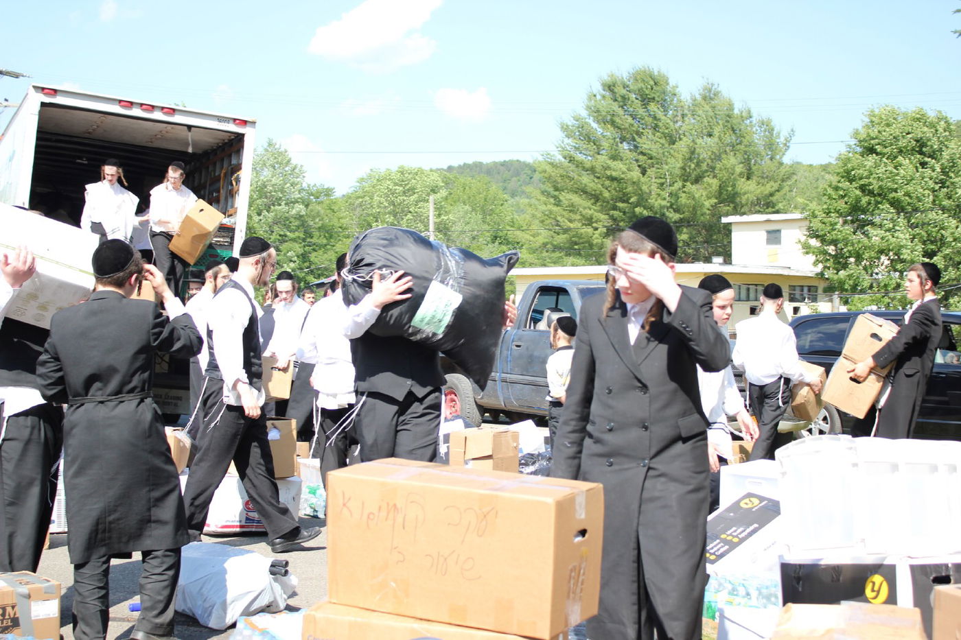 החרדים של אמריקה יוצאים לקאנטרי • גלרית ענק