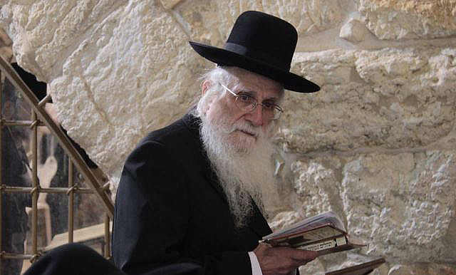הרב עזריאל אויערבך בכותל, אמש