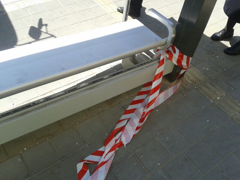 שערורייה בירושלים: הסיקריקים משחיתים תחנות אוטובוס