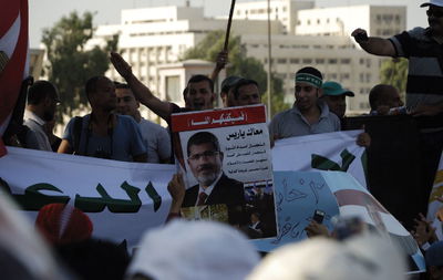 מצרים שבה לבעור: המונים גדשו שוב את 'כיכר תחריר'