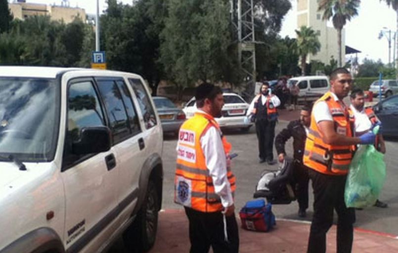 מתנדבי 'איחוד הצלה' בזירת האירוע