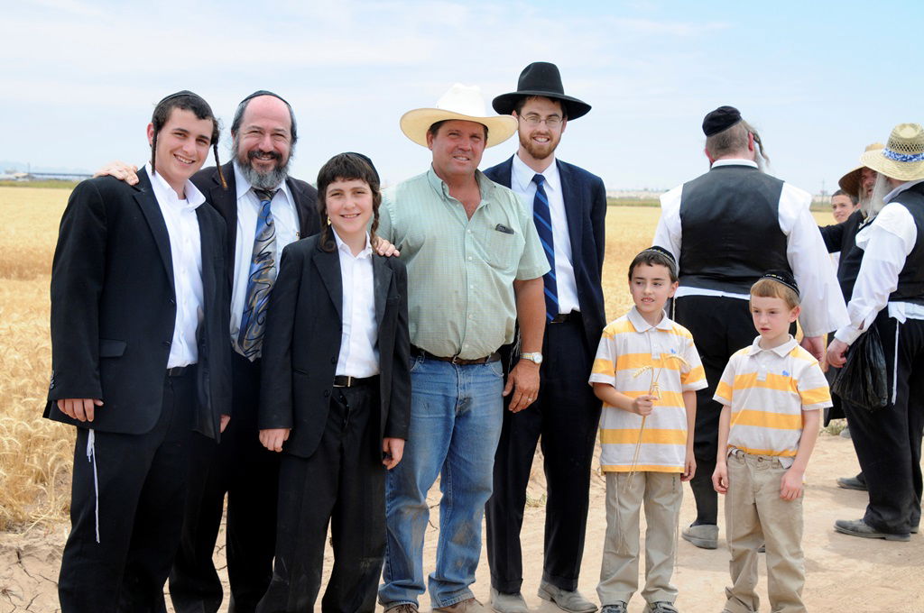 הקציר של הרבי סאטמר: צפו בגלרית ענק מאריזונה