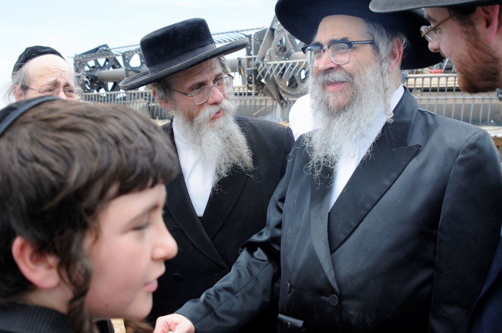 הקציר של הרבי סאטמר: צפו בגלרית ענק מאריזונה