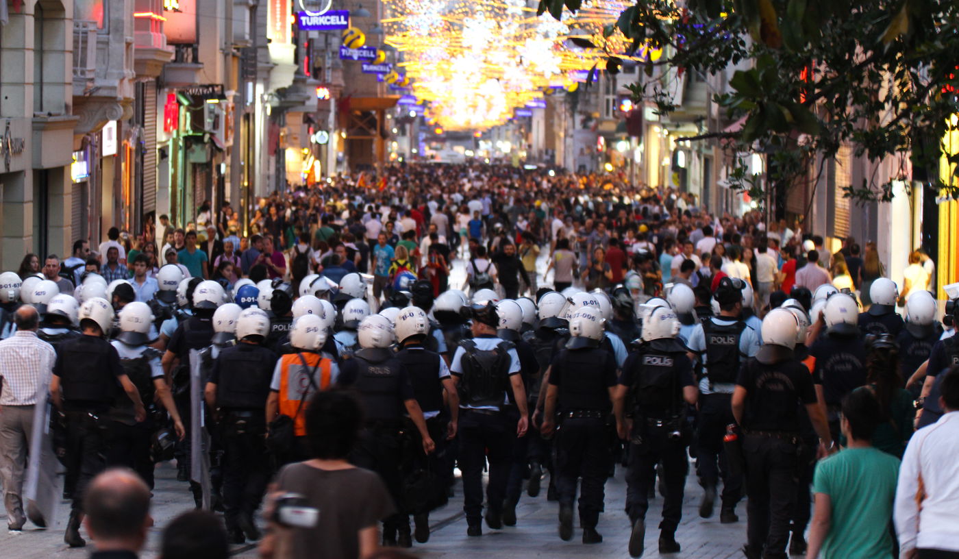 המהומות בטורקיה, בחודש הקודם