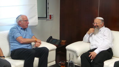 אורי אריאל: מתנגד לדה לגיטימציה שעושים לרב שמואל אליהו