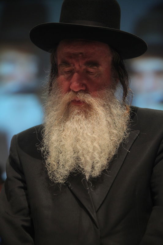 יום יארצייט ראשון לגרי"ש אלישיב: המונים בעצרת