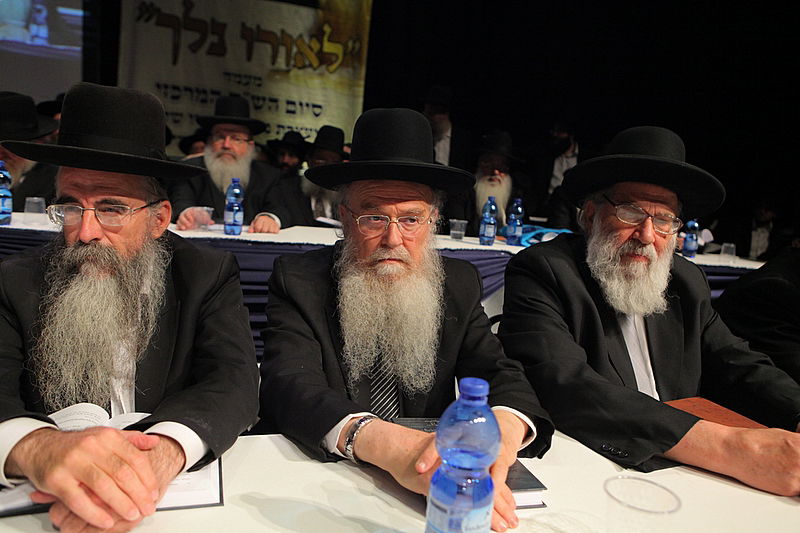 יום יארצייט ראשון לגרי"ש אלישיב: המונים בעצרת