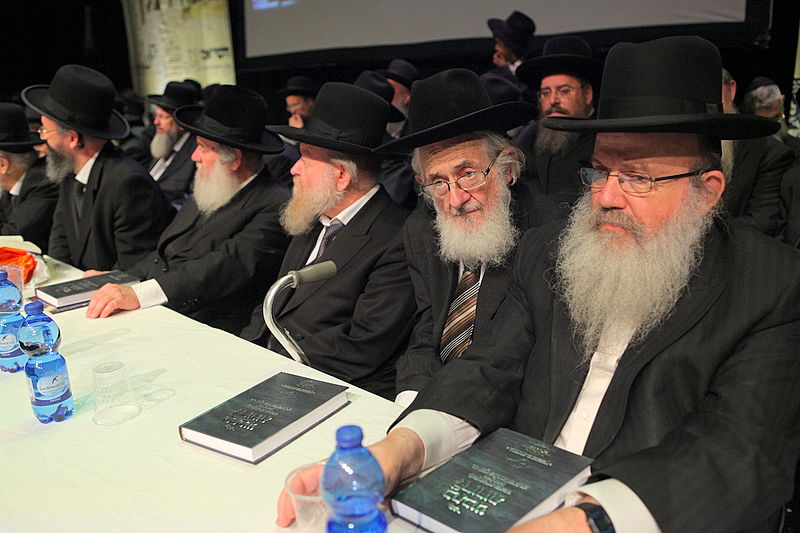 יום יארצייט ראשון לגרי"ש אלישיב: המונים בעצרת