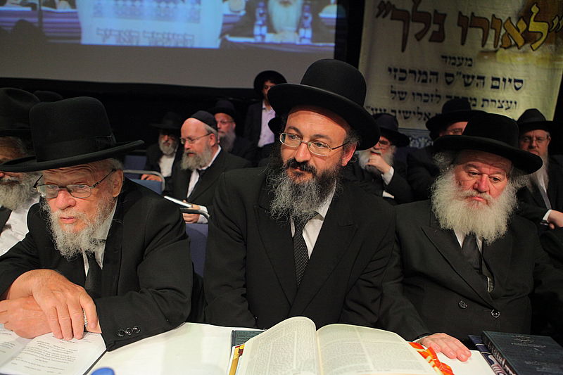 יום יארצייט ראשון לגרי"ש אלישיב: המונים בעצרת