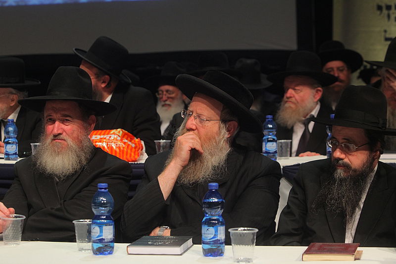 יום יארצייט ראשון לגרי"ש אלישיב: המונים בעצרת