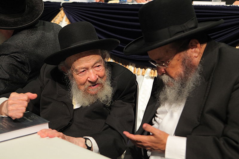 יום יארצייט ראשון לגרי"ש אלישיב: המונים בעצרת