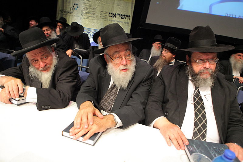 יום יארצייט ראשון לגרי"ש אלישיב: המונים בעצרת