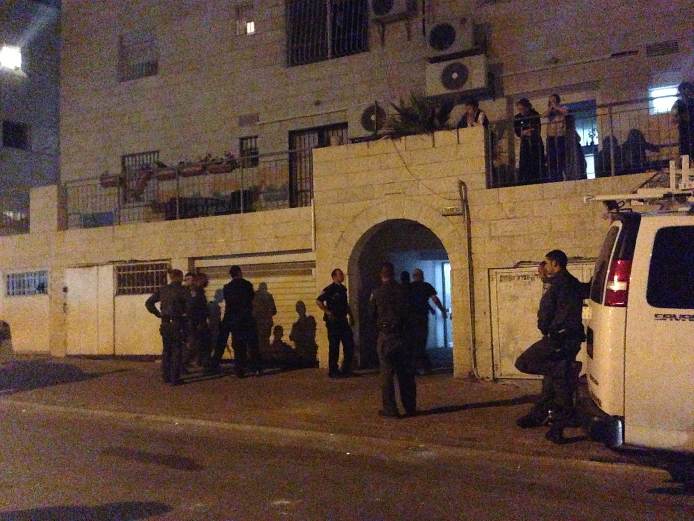 תושבי רמת שלמה הפגינו נגד אישה שהתלוננה נגדם