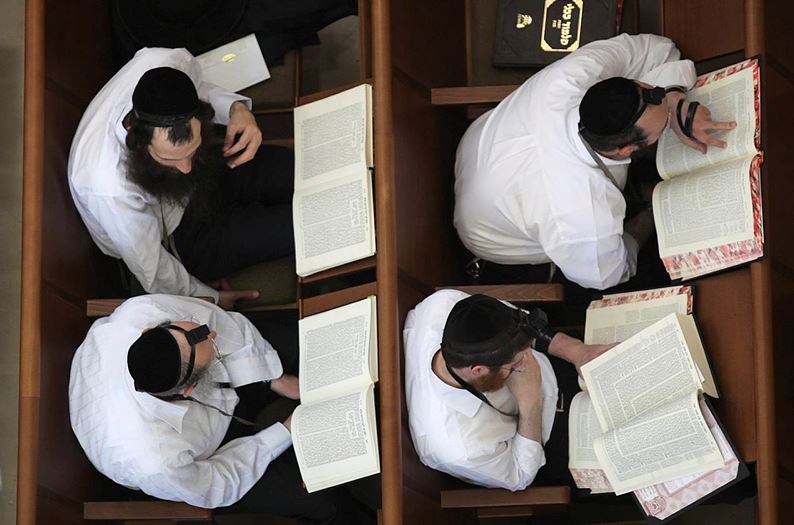 בי"ד יקבע: מה דינם של תלמידים המתנחלים בישיבה?