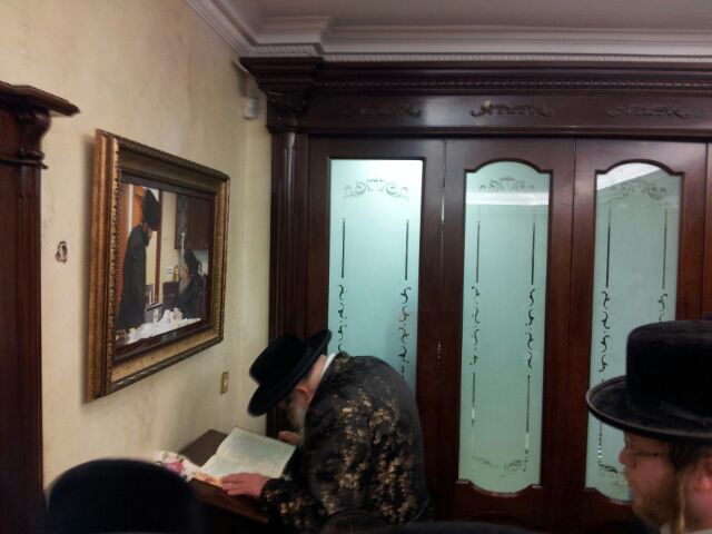 האדמו"ר מתולדות אברהם יצחק: לא אמכור השתתפותי בשמחת בעלזא