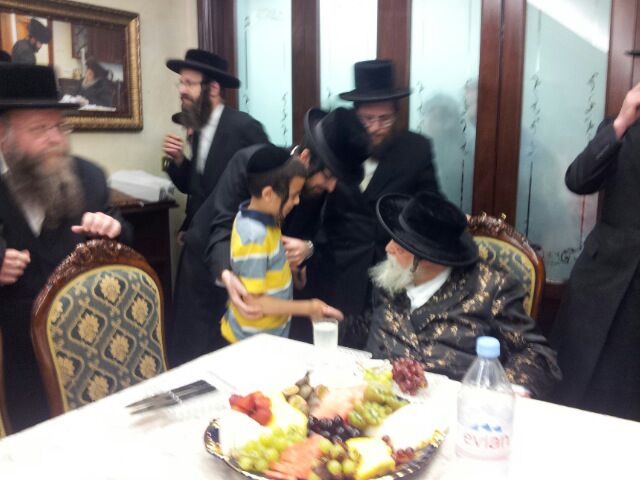 האדמו"ר מתולדות אברהם יצחק: לא אמכור השתתפותי בשמחת בעלזא